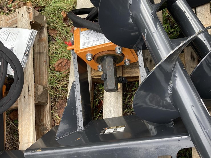 wolverine-mad-12-12d-mini-skid-auger-image-1