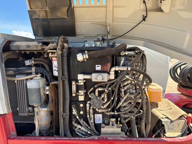 takeuchi-tb250-2-image-18