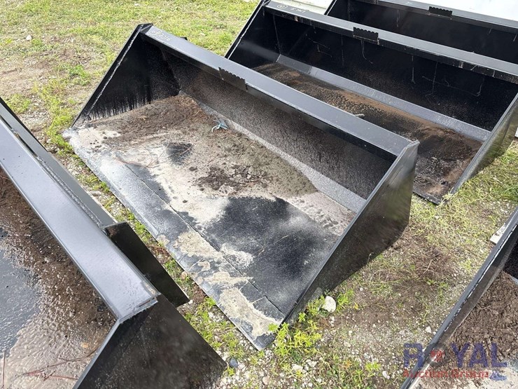 2025-swict-66in-bucket-skid-steer-attachment-image-4