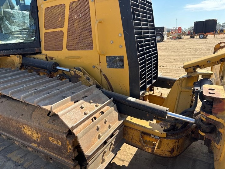 2013-caterpillar-d5k2-xl-image-23