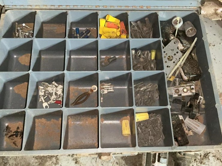 #150-•-parts-shelf-and-contents-image-33