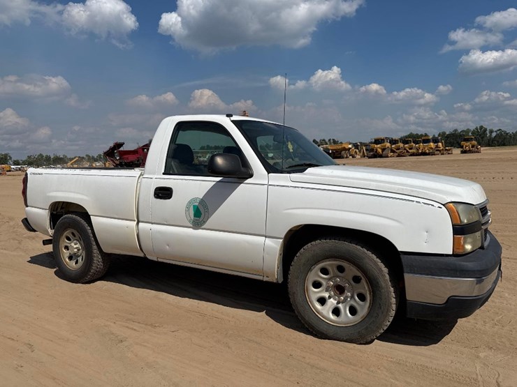 2007-chevrolet-silverado-image-4
