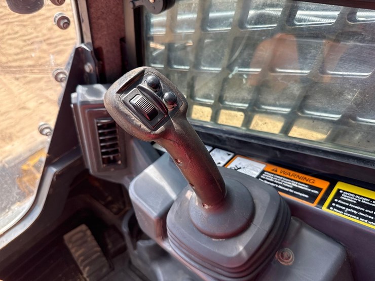 deere-333g-image-31