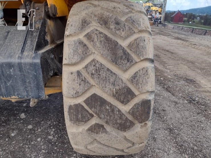 jcb-718-image-17