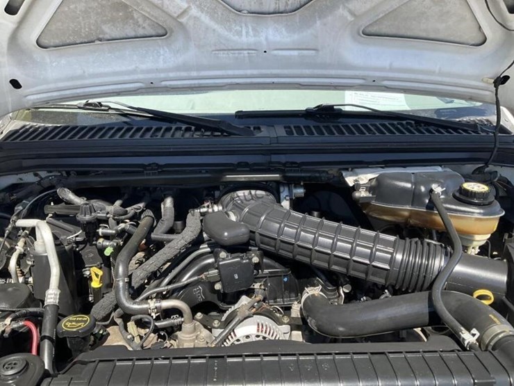 2006-ford-f450-image-17