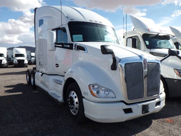 2018-kenworth-t680-image-2