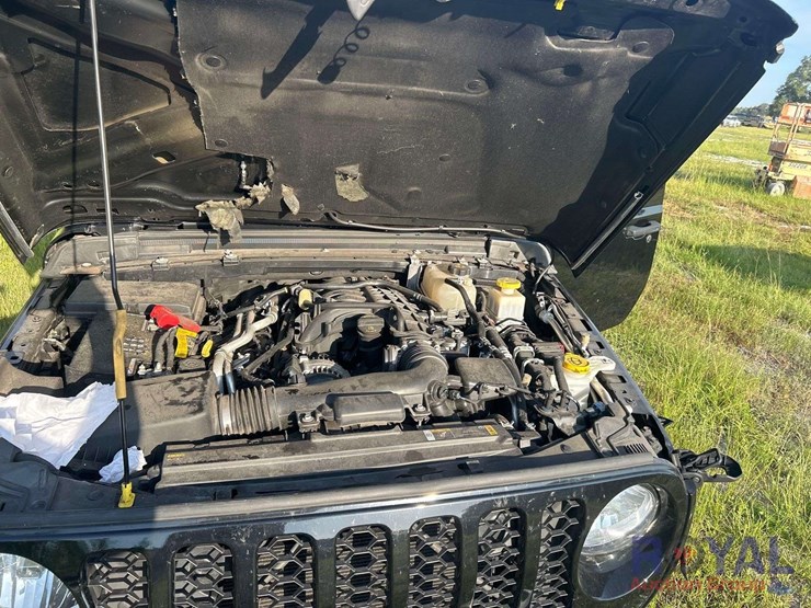 2023-jeep-gladiator-sport-4wd-sut-image-9