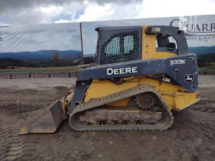 2015-deere-333e-image-1