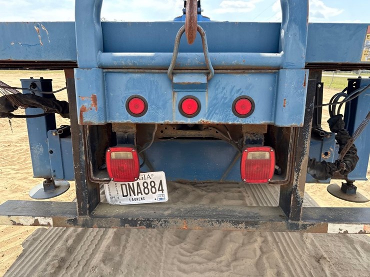 1997-ford-boom-truck-image-16
