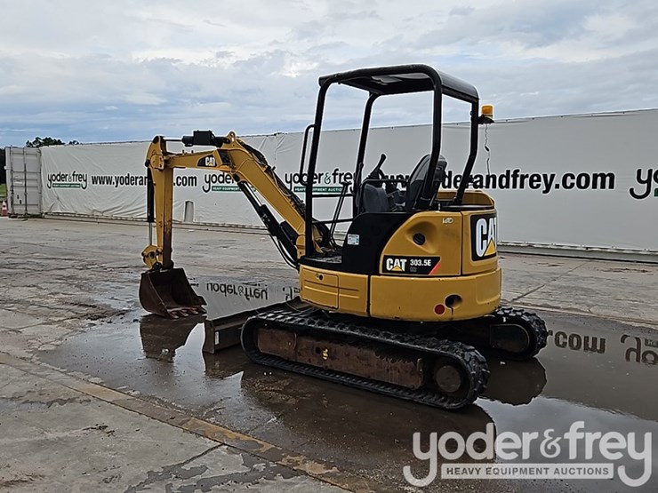 2013-caterpillar-303-image-4