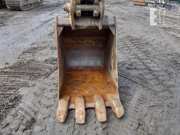 deere-120-image-13