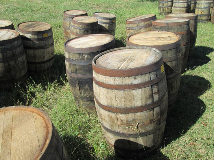 #29428-•-lot-of-(3)-whiskey-barrels-image-2