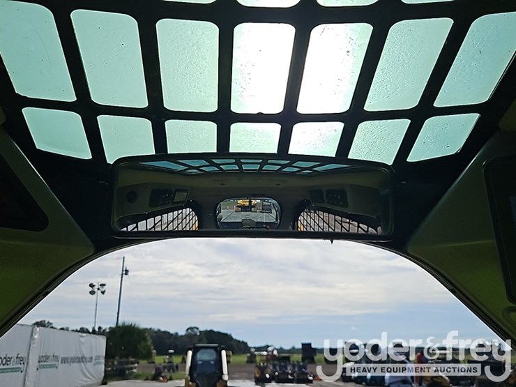 2021-caterpillar-289d3-image-21