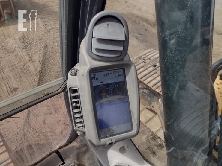2013-deere-210g-lc-image-7