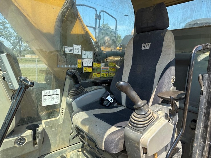 2014-caterpillar-336el-image-30
