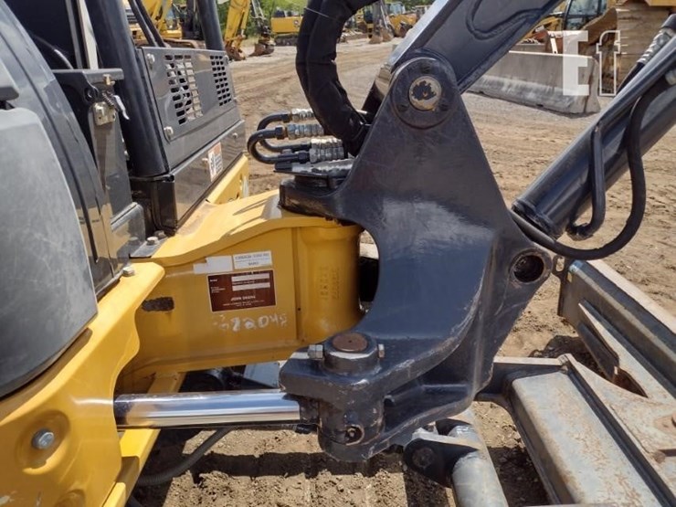 2017-deere-50g-image-23