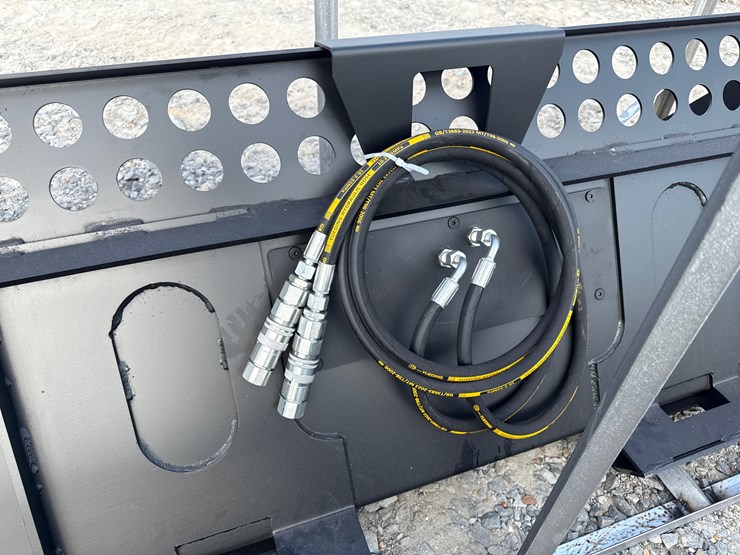 #2096-•-unused-jct-skid-steer-combination-bucket-inv#-27507-image-6