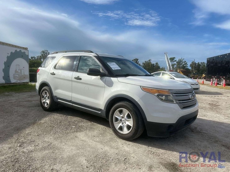 2011-ford-explorer-image-2