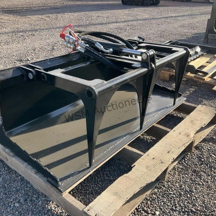 2025 GIYI X-PG44 44IN GRAPPLE BUCKET FOR STAND UP