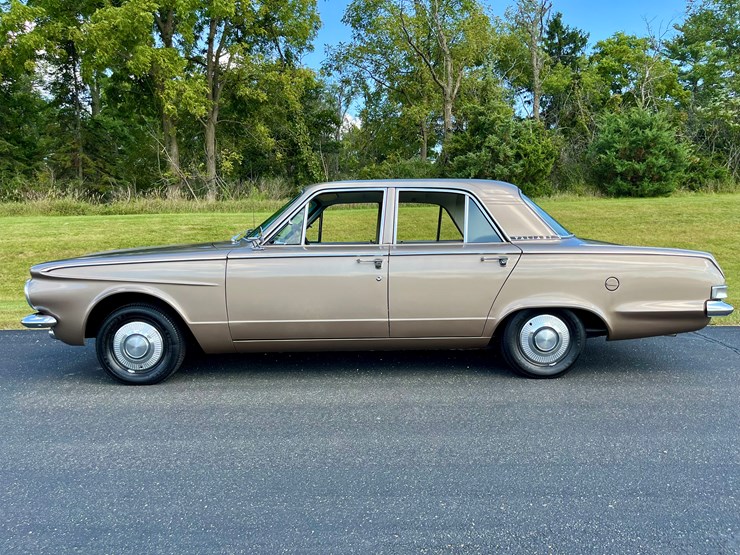 #3000-•-1963-plymouth-valiant-v200-(has-wi-title)-(williams-bay,-wi)-image-2
