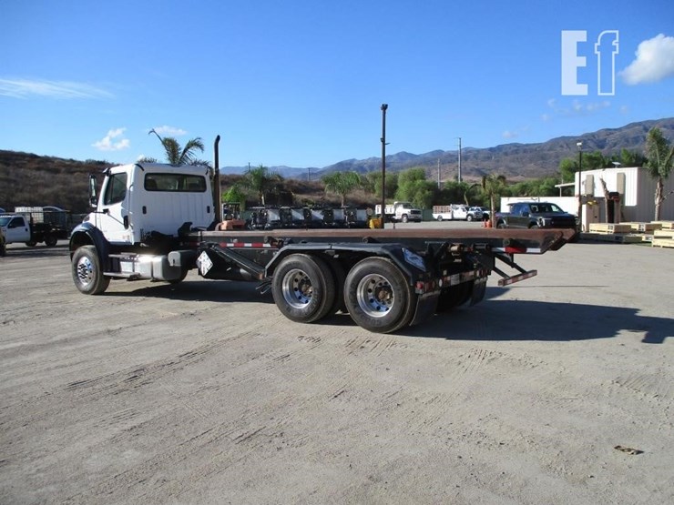 2008-freightliner-business-class-m2-106-image-4