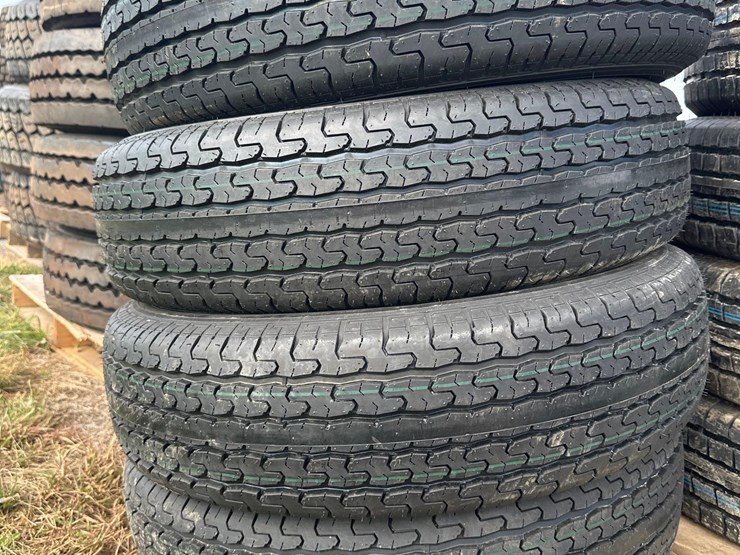 unused-set-of-4-st235/85r16-radial-trailer-tires-image-2