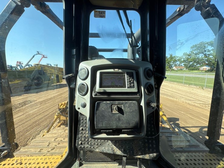 2017-caterpillar-d6t-lgp-image-25
