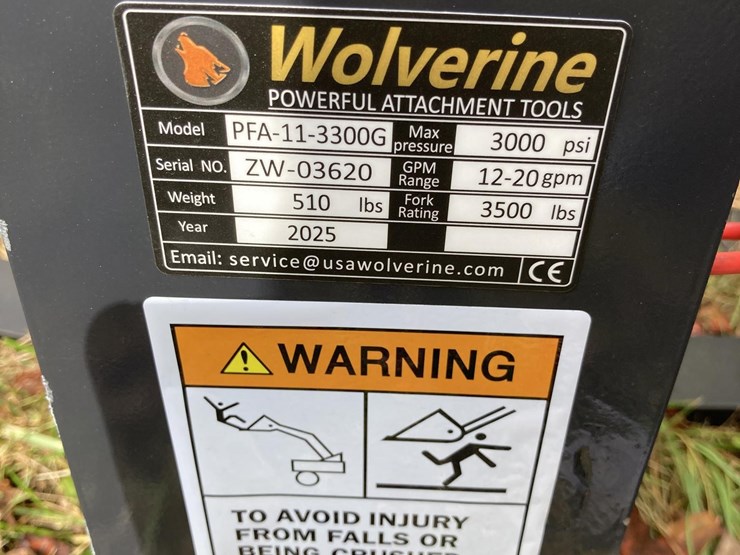 wolverine-pfa-11-3300g-skid-steer-hydraulic-pallet-forks-image-4