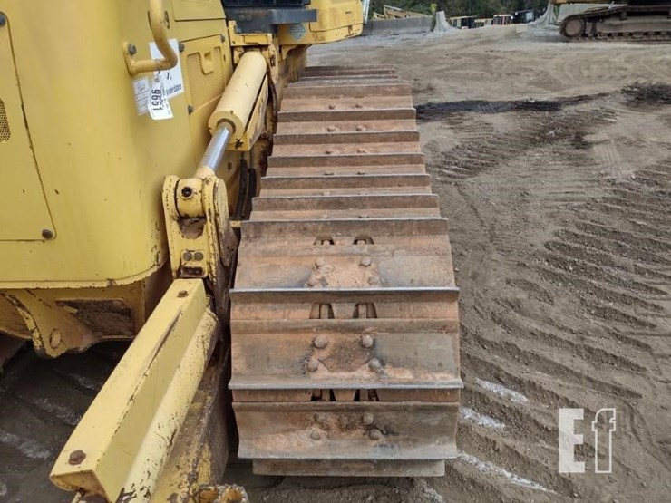 2015-komatsu-d61ex-23-image-32