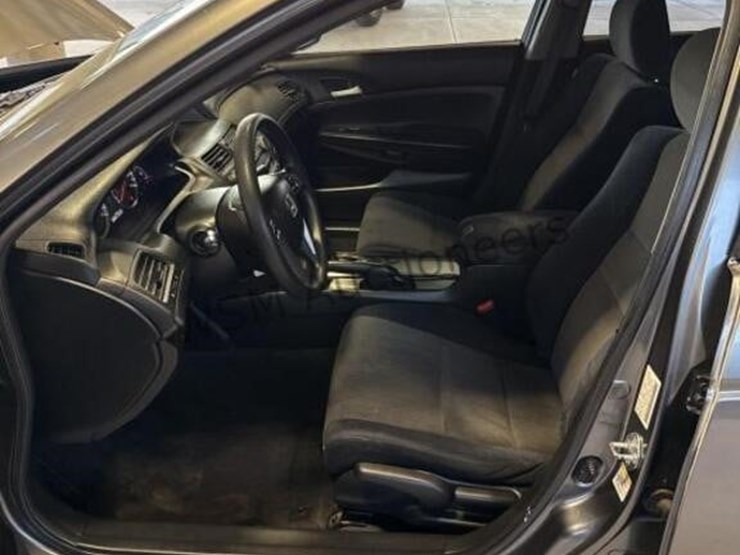 2008-honda-accord-lx-sdn-image-22
