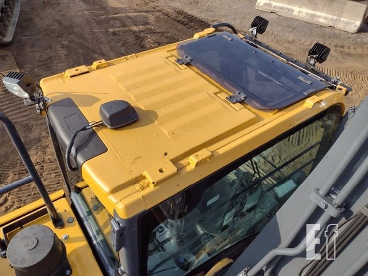john-deere-210-image-47