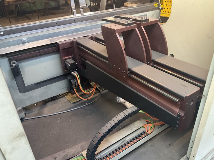 #100-•-2021-accurpress-accell-hybrid-image-25