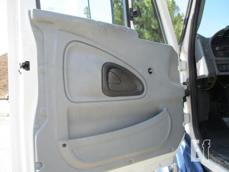 2005-international-transtar-8600-image-14