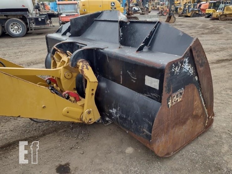 2020-caterpillar-930m-image-18