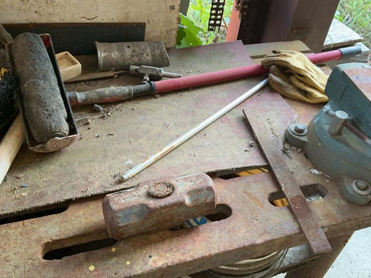 #148-•-steel-workbench-and-contents-image-22