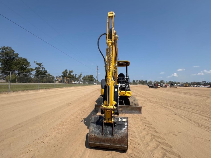 2023-komatsu-pc55mr-5-image-3