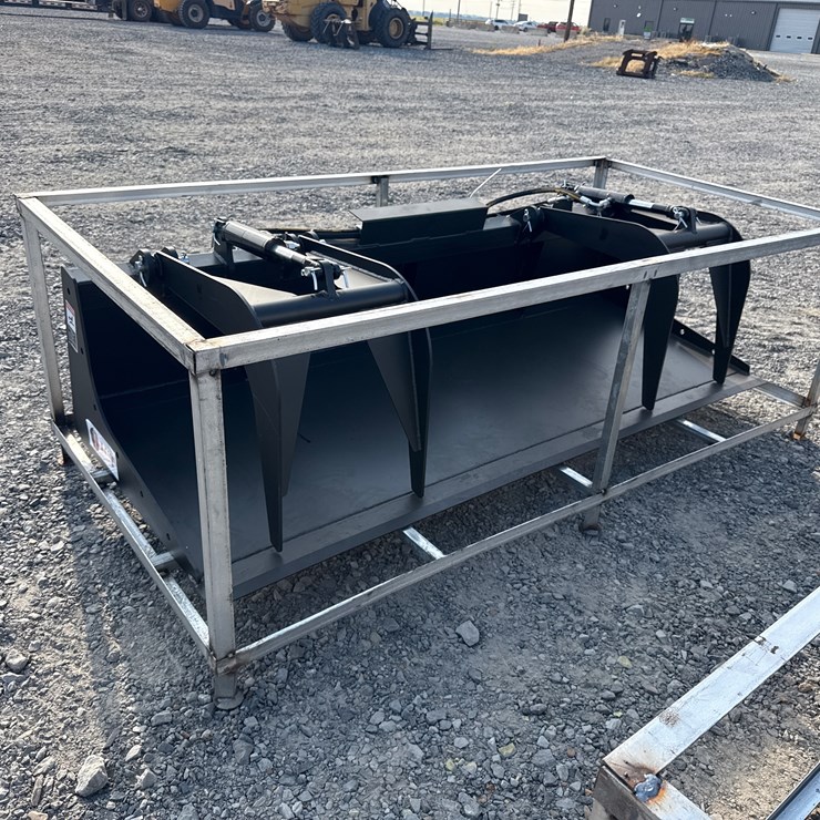 #2090 • Unused JCT 7' Skid Steer Grapple Bucket INV# 27498
