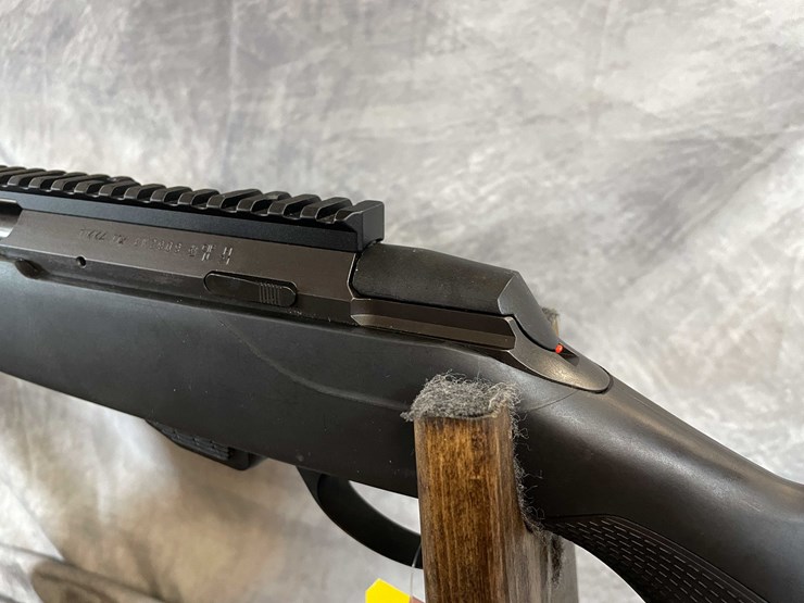 #4853-•-tikka-t1x-sr-17-hmr-bolt-action-rifle,-sn:-am3909-image-29