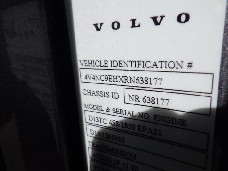 2024-volvo-vnl-760-image-14