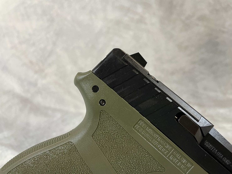 #4789-•-beretta-apx-a1-carry-9mm-luger-pistol,-sn:-axc150909-image-9