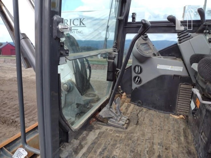 2023-bobcat-e60-image-12
