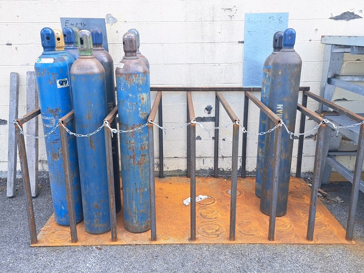 #156-•-steel-gas-tank-rack-image-1