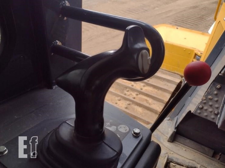deere-650k-image-12