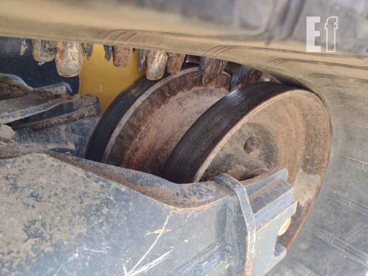 2022-deere-333g-image-33