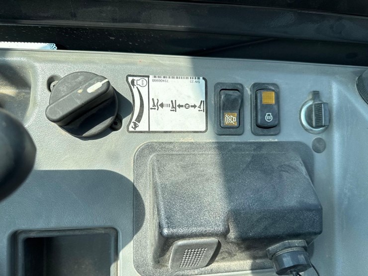 2023-bobcat-e35-image-36
