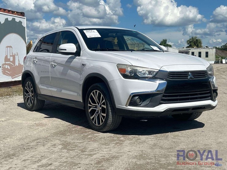 2017-mitsubishi-outlander-image-2