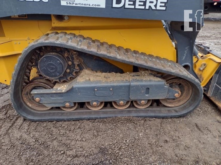 deere-325g-image-27