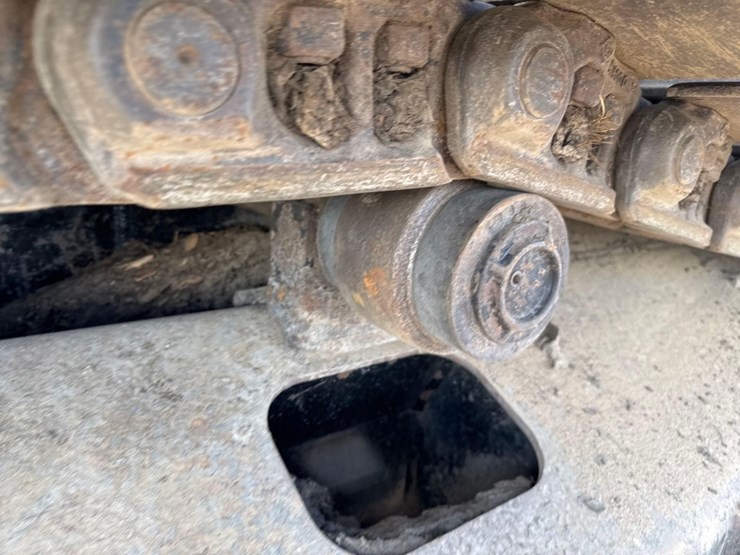 2012-deere-160g-lc-image-10