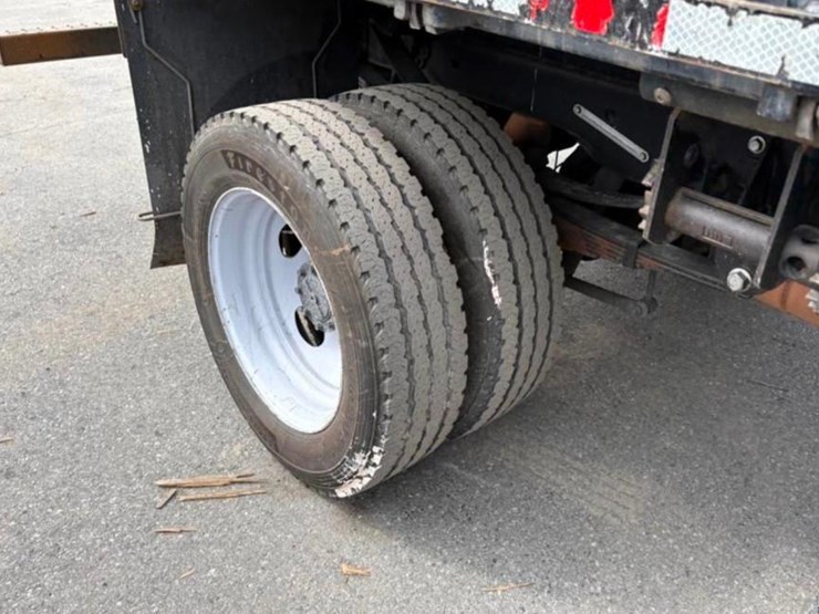 2019-ford-f450-image-12