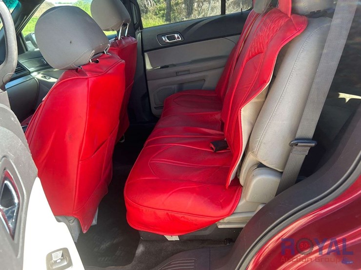 2014-ford-explorer-image-21